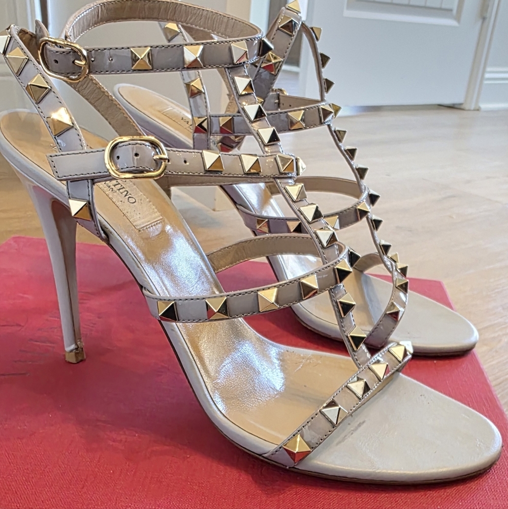 Valentino Garavani Studded Silver Heels - Picture 8 of 9